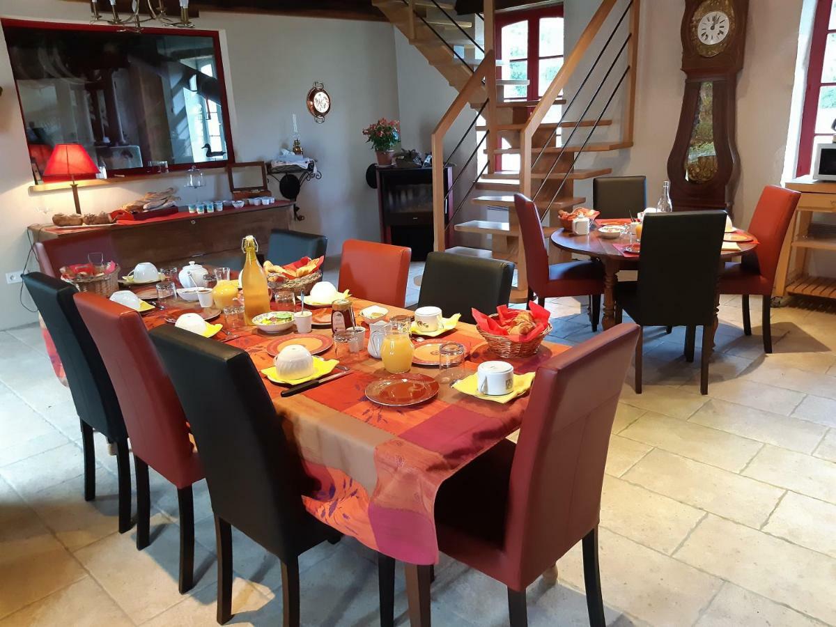Vignoux-sur-Barangeon Le Moulin Neuf Bed & Breakfast エクステリア 写真